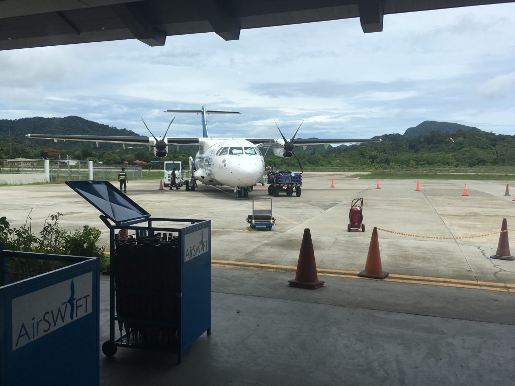 Flying Airswift To El Nido Philippines Daydreaming Travels