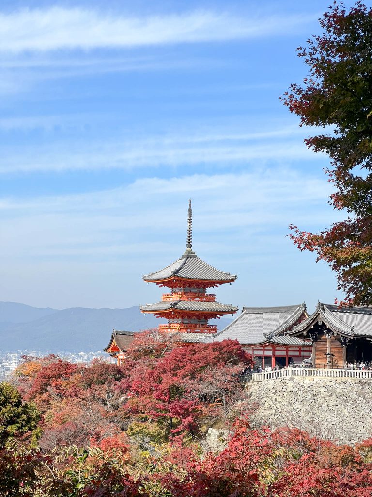 kyomizu-dera pagoda kyoto japan