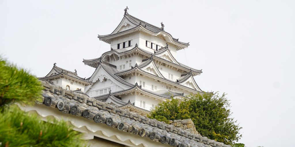 How to get to Himeji Castle in Japan cover photo