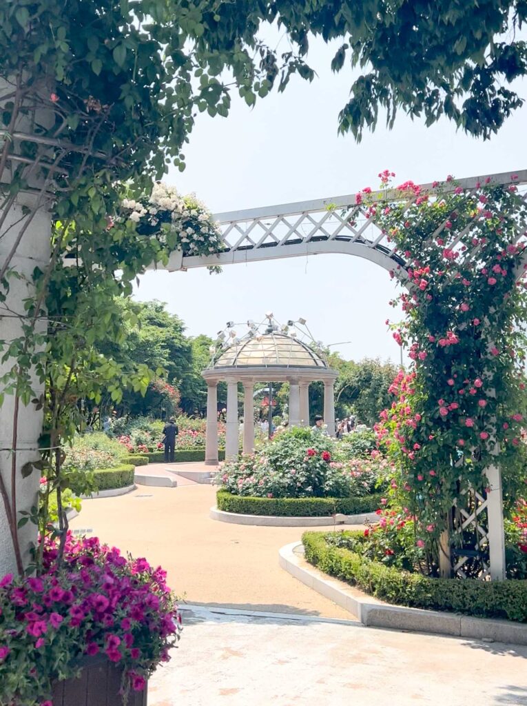 pavilion with roses around it in Seoul